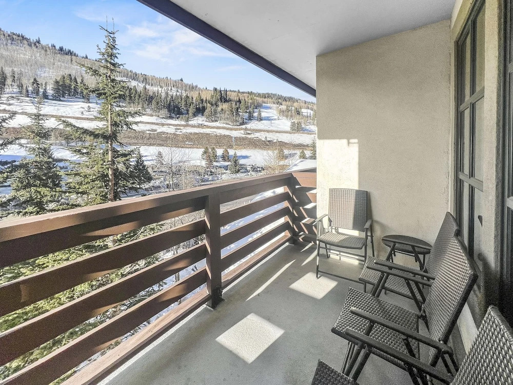 Pp321 Passage Point 1 Bedroom Condo by RedAwning