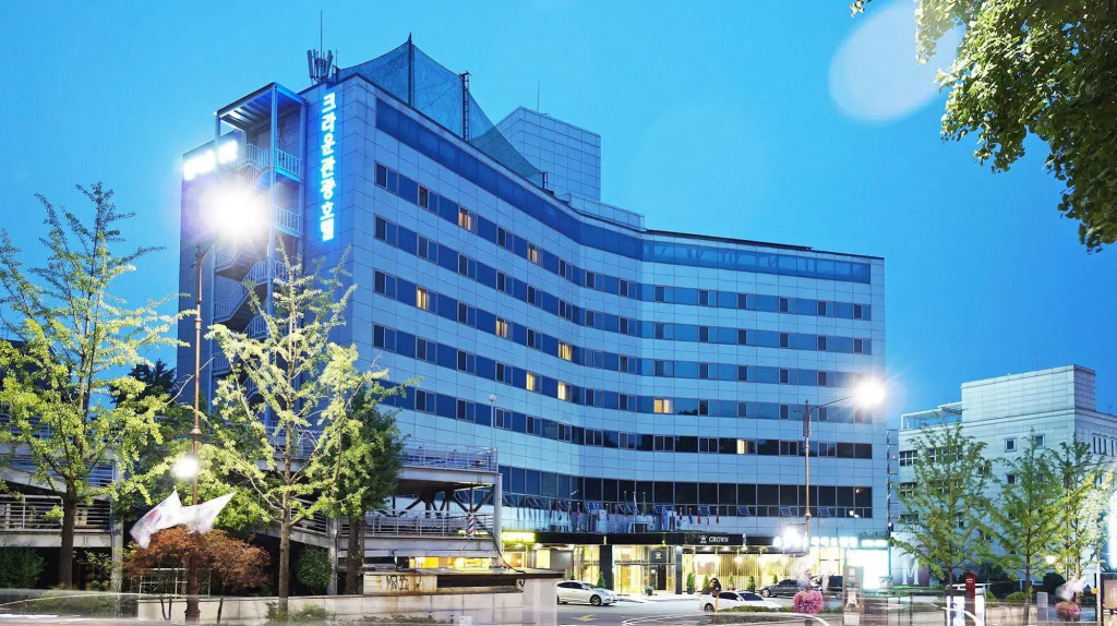 Itaewon Crown hotel