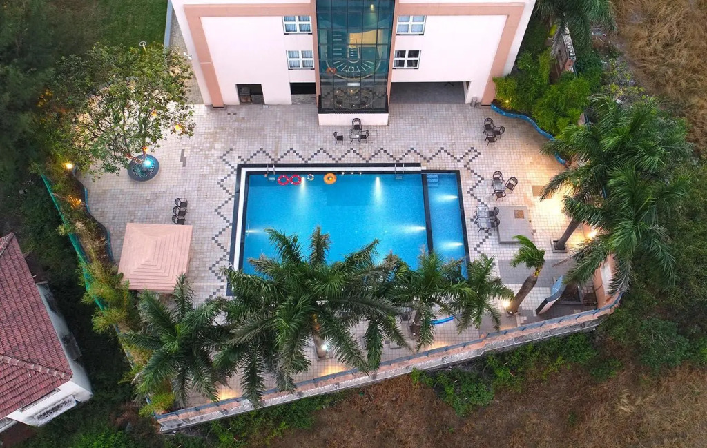 7 Apple Resort Lonavala