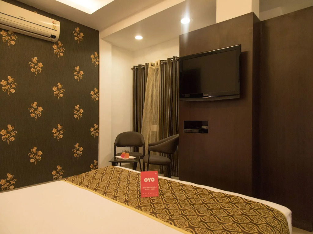Hotel Woodlands By OYO Rooms