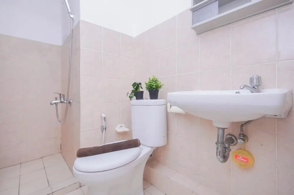 Comfortable And Homey 2Br At Apartment Green Bay Pluit