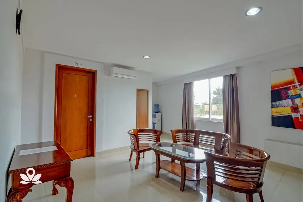 ZEN Rooms Basic near Cilandak Town Square