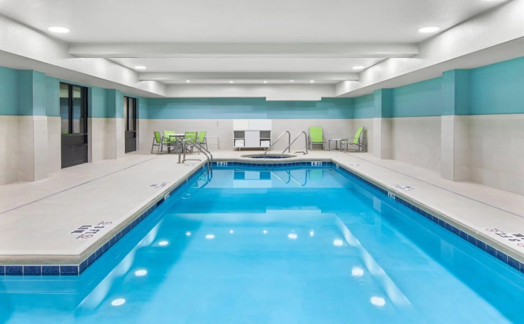 Holiday Inn Express & Suites - Hardeeville-Hilton Head by IHG