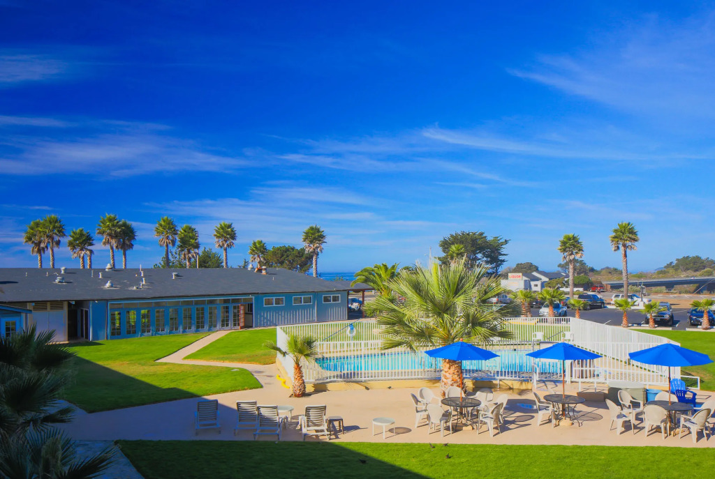 San Simeon Lodge