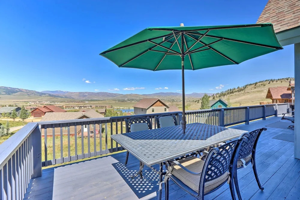 Ski + Bike: Home w/ Deck & Hot Tub in Granby!