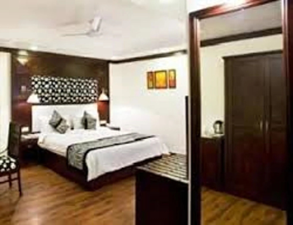Hotel Lloyd Residency