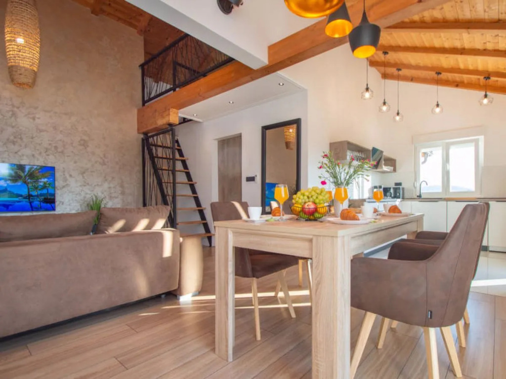 House Dalmacia Anttola