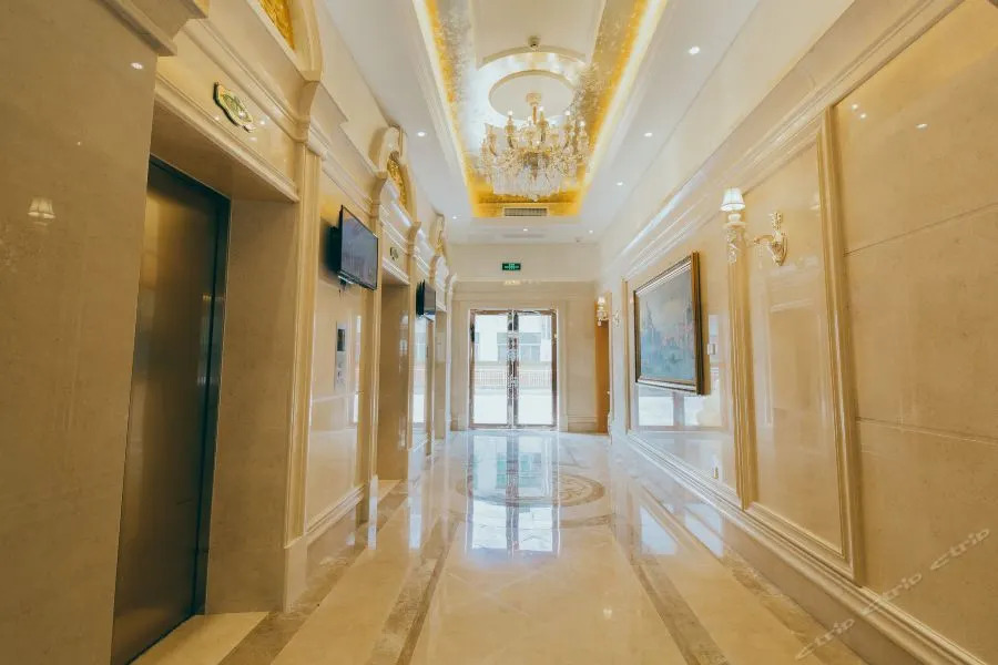 Vienna Hotel Shenzhen East Railway Station