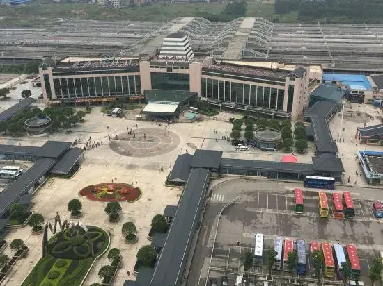 Guilin Fantasy Space Hotel Apartment