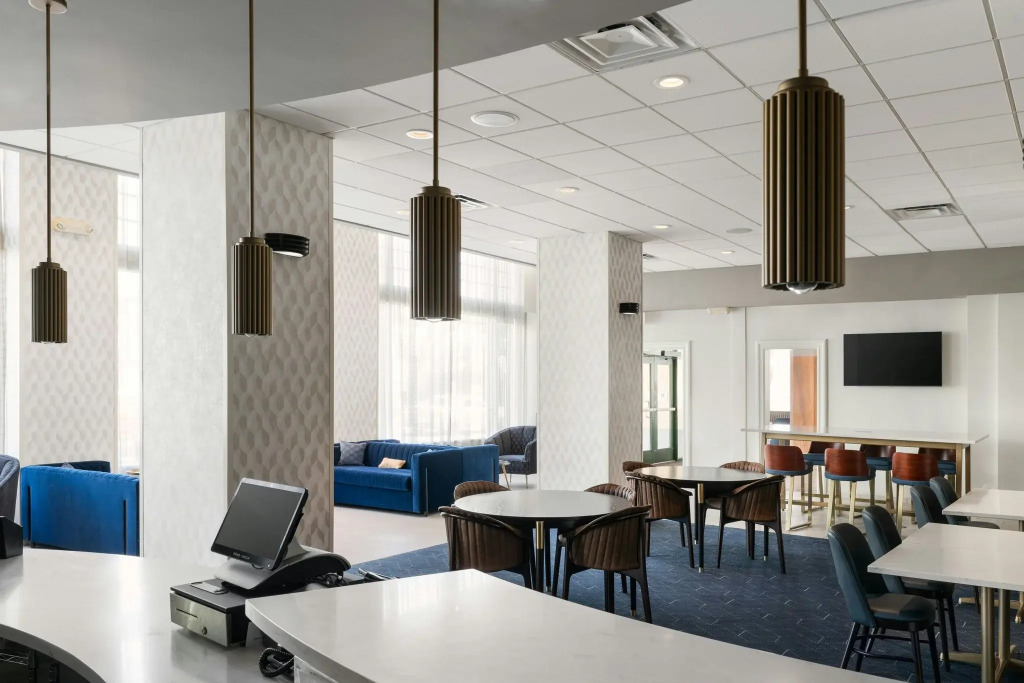 Courtyard by Marriott St. Petersburg Downtown