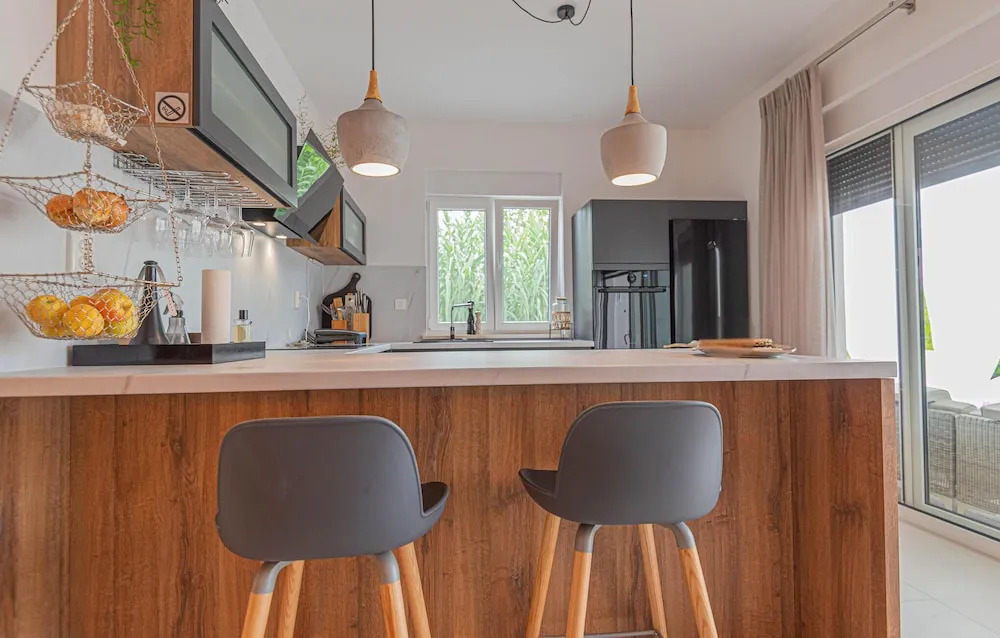 Awesome Home in Vodice - Srima With 3 Bedrooms, Wifi and Outdoor Swimming Pool