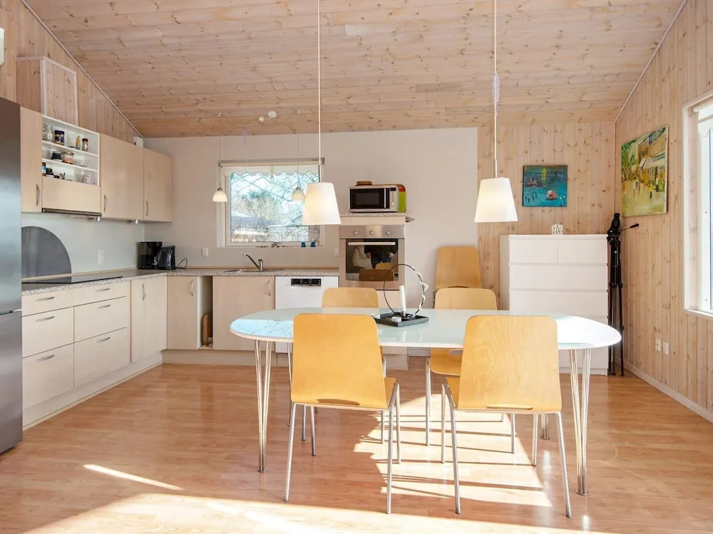8 person holiday home in Struer-By Traum