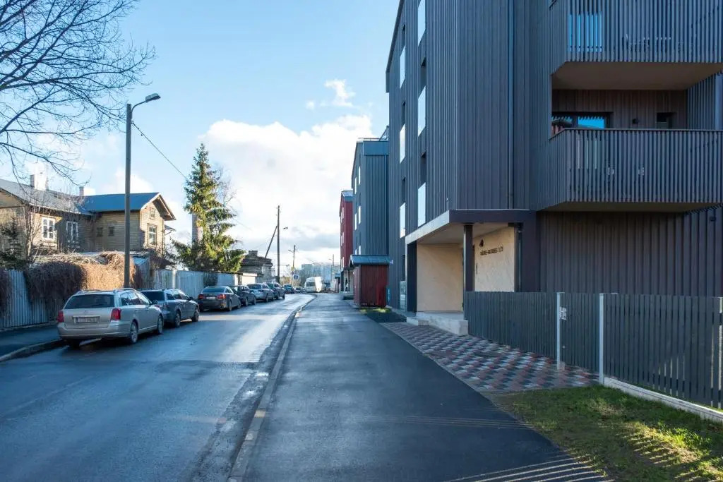 Dream Stay - Brand New Apartment with Balcony & Free Parking