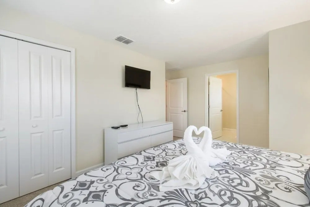Storey Lake - 3066 Gatsby Street