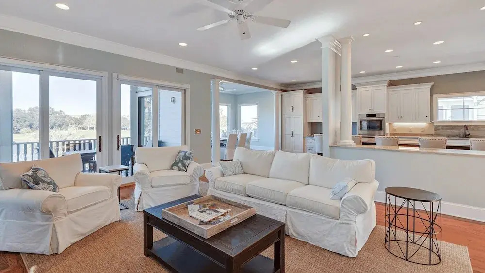 20 Morgan Place Drive by Avantstay Waterfront Home w/ Private Dock