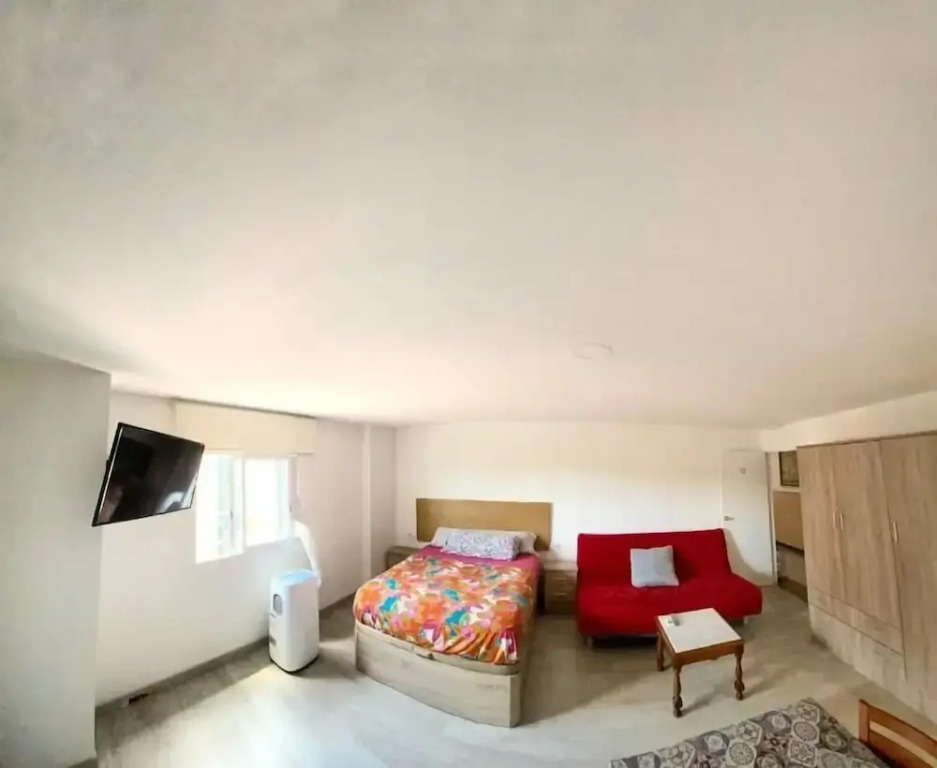 Hostel Penedes