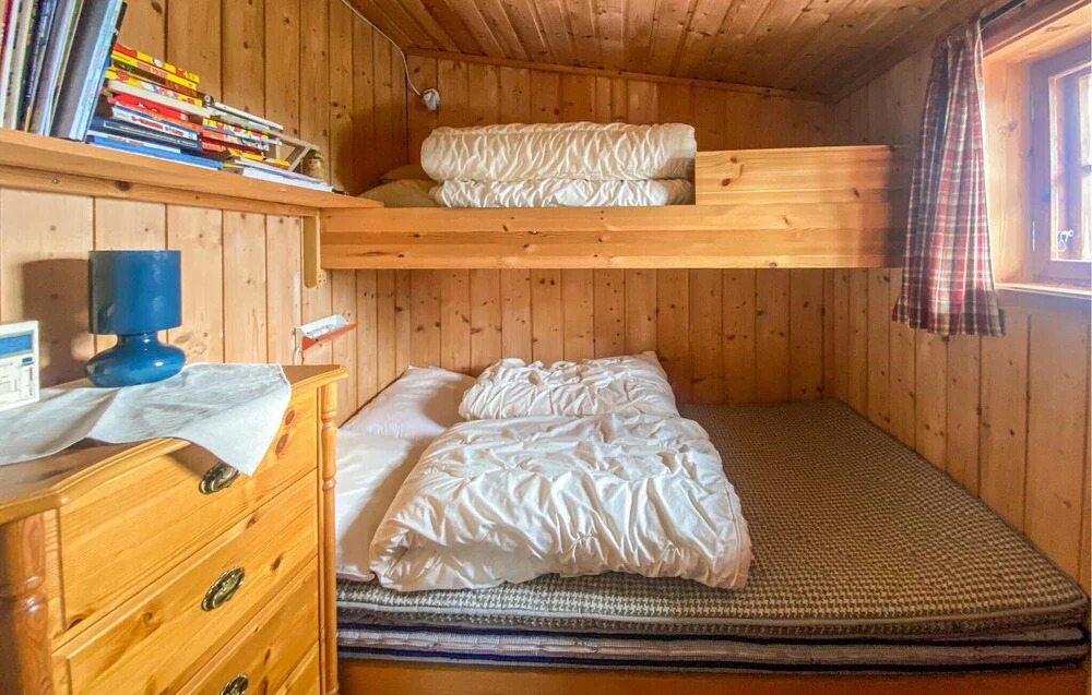 Beautiful Home in Lillehammer With Sauna, Wifi and 5 Bedrooms