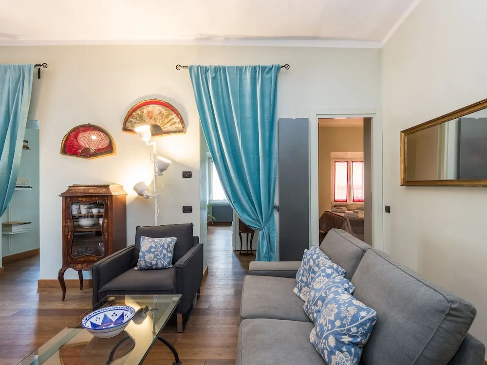 RSH Vatican Large Bright Apartment