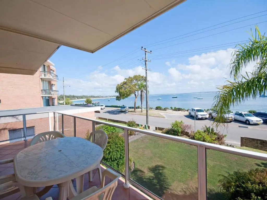 Shoal Bay Road, Castaways, Unit 04, 17
