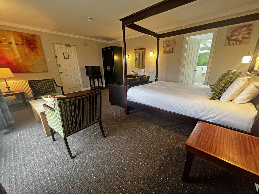Shillingford Bridge Hotel