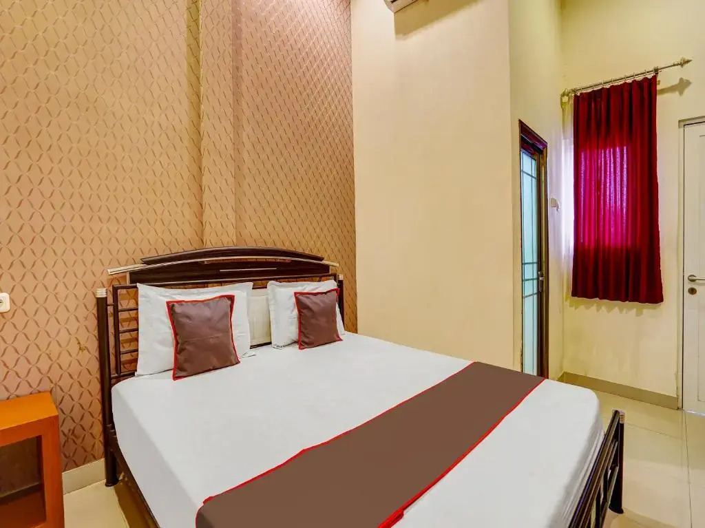 Collection O 91183 Hotel Bahagia Sampang