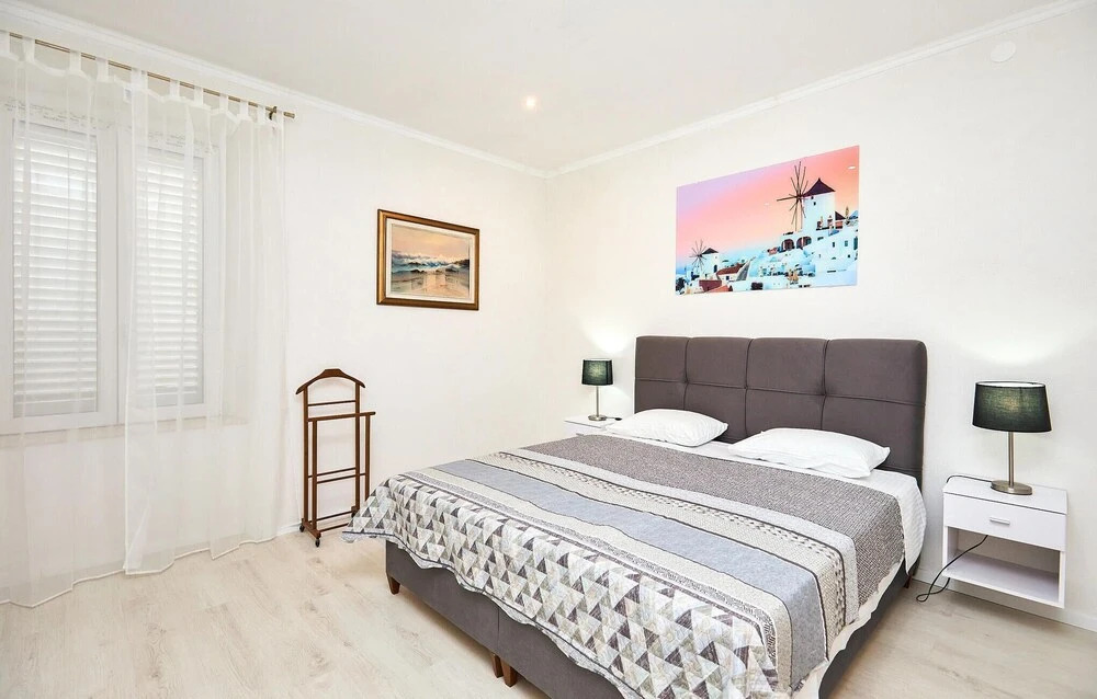 Nice Apartment in Dubrovnik With Outdoor Swimming Pool, Wifi and 5 Bedrooms