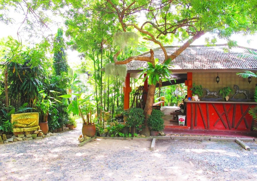 Tamarina Resort