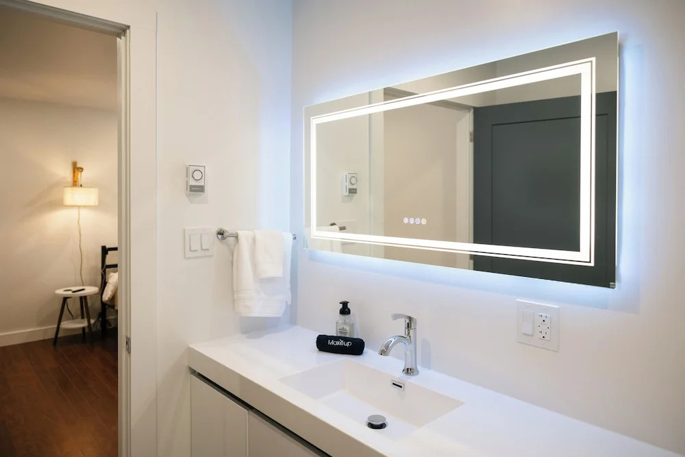 Homeport Suites & Residences