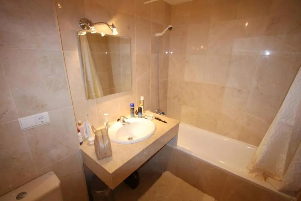 Luxury, spacious 2 bed apartment