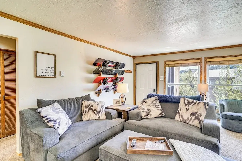 Hiking & Explore: Brian Head Condo w/ Indoor Pool!