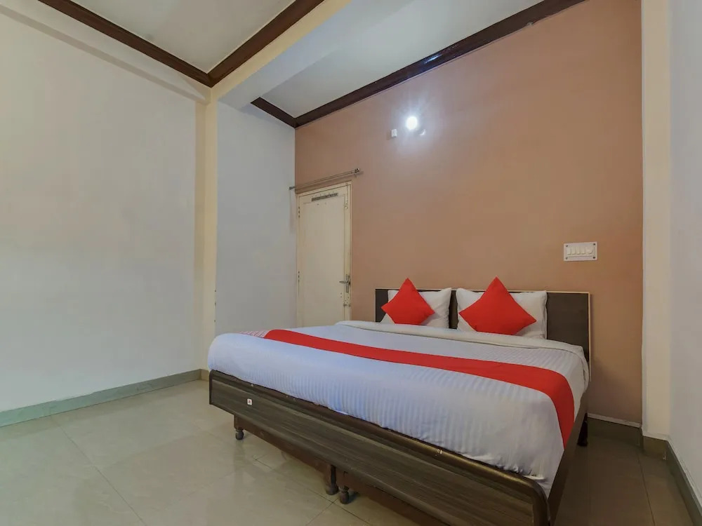 OYO 24635 Hotel Rudransh