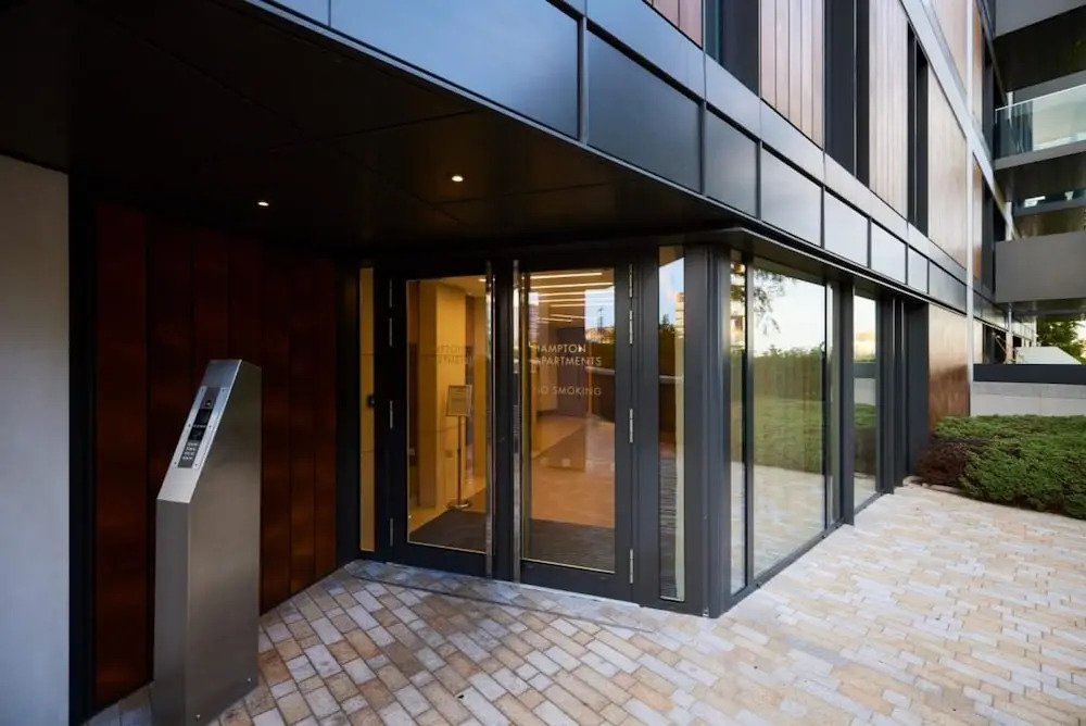 The River Thames Wonder - Tempting 2bdr Flat With Balcony