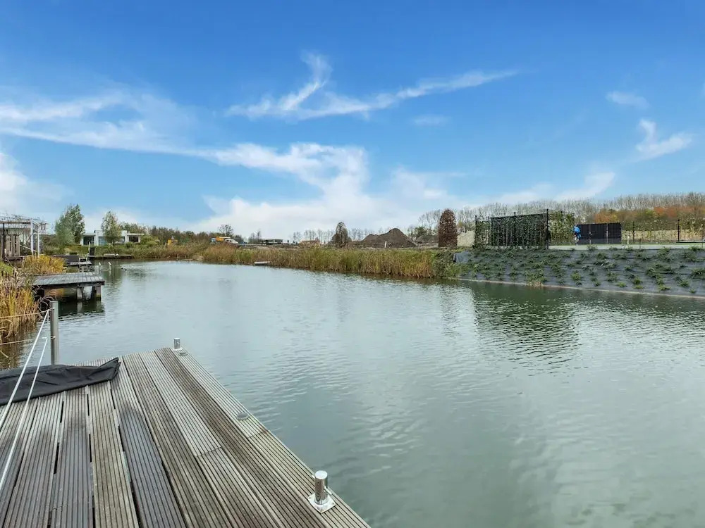 Brand new Luxury Villa on a Small-scale Park