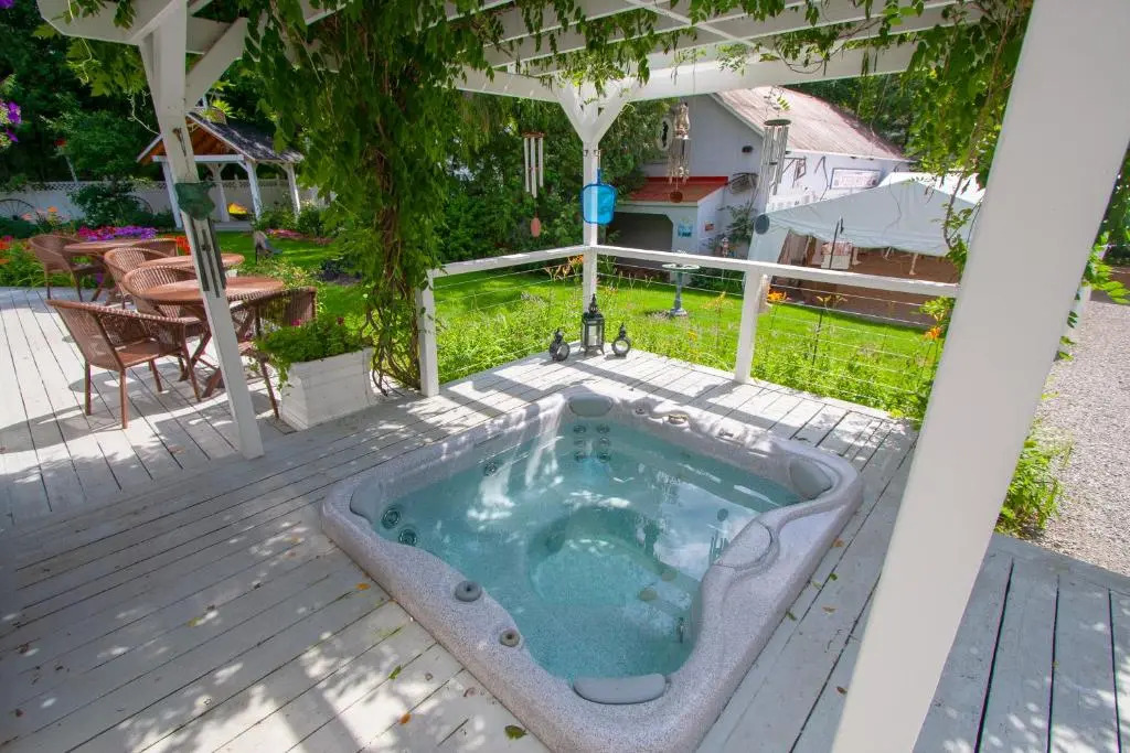 Phineas Swann Inn & Spa