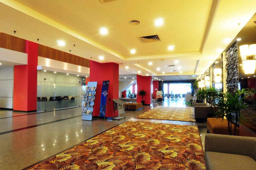 Hotel Sentral Seaview @ ​Beachfront