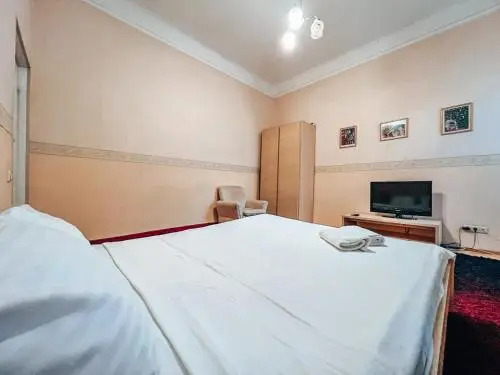 Apartment - Independence Square