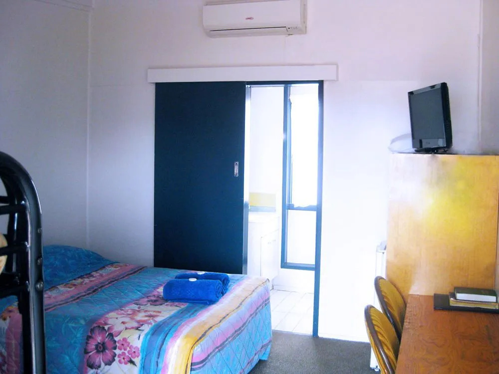 Billabong Hotel Motel
