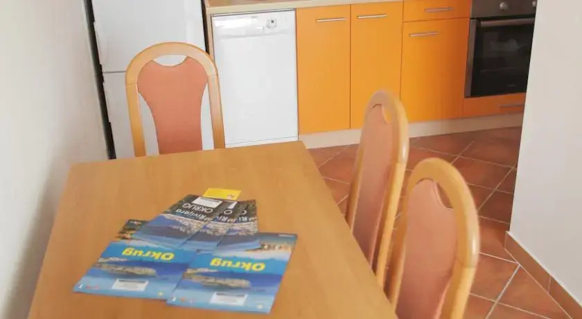 Rooms Maslina
