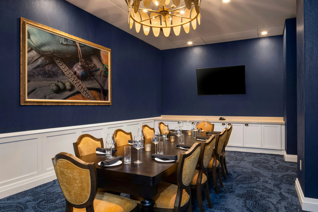 The Peregrine Omaha Downtown Curio Collection By Hilton