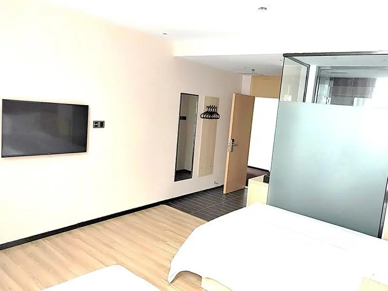 IU Hotel·Yangquan Xinjian Street Tianqiao