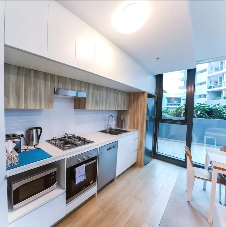 Incredible Riverside Apartment In Brisbane