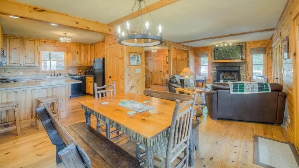 Blue Chase Lodge by Escape to Blue Ridge