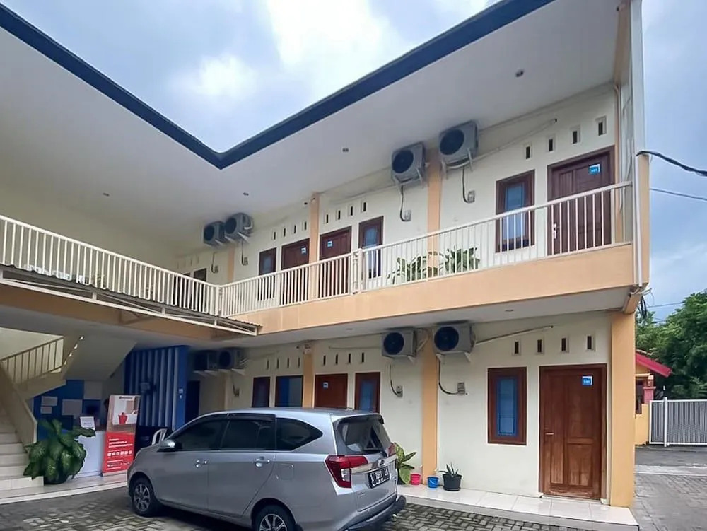RedDoorz Syariah @ Pahlawan Sidoarjo