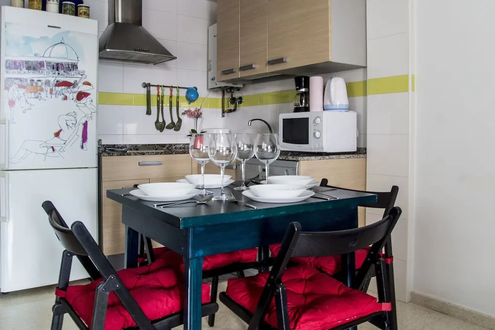 Apartamento PUERTA-CALETA by Cadiz4Rentals