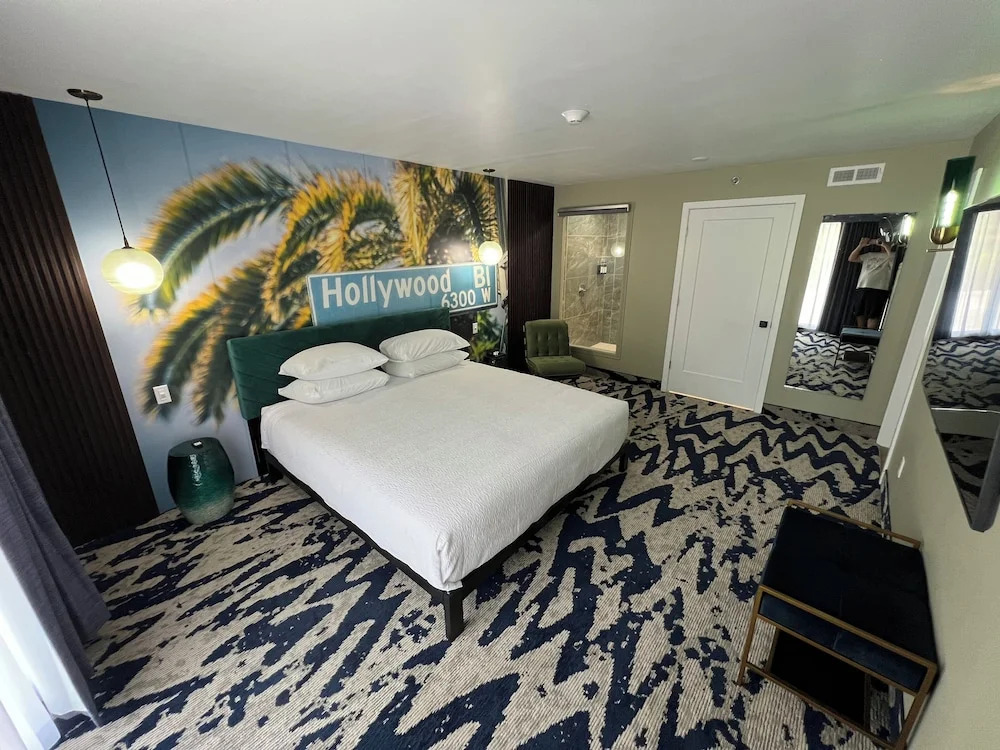 Lighthouse Suites