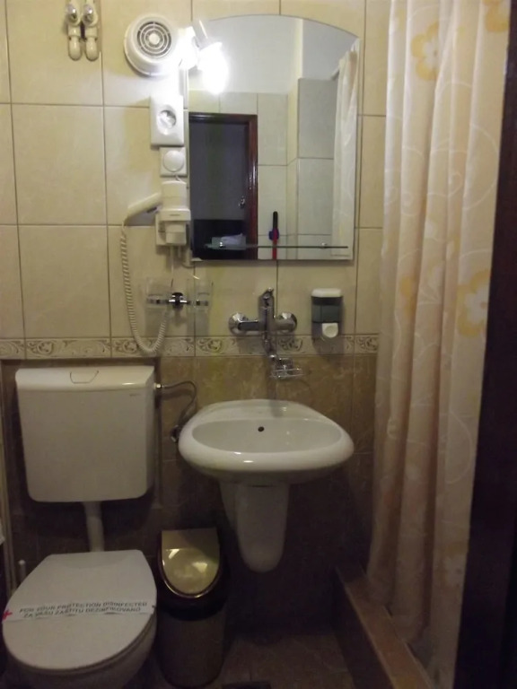 Apartment and Rooms Antun