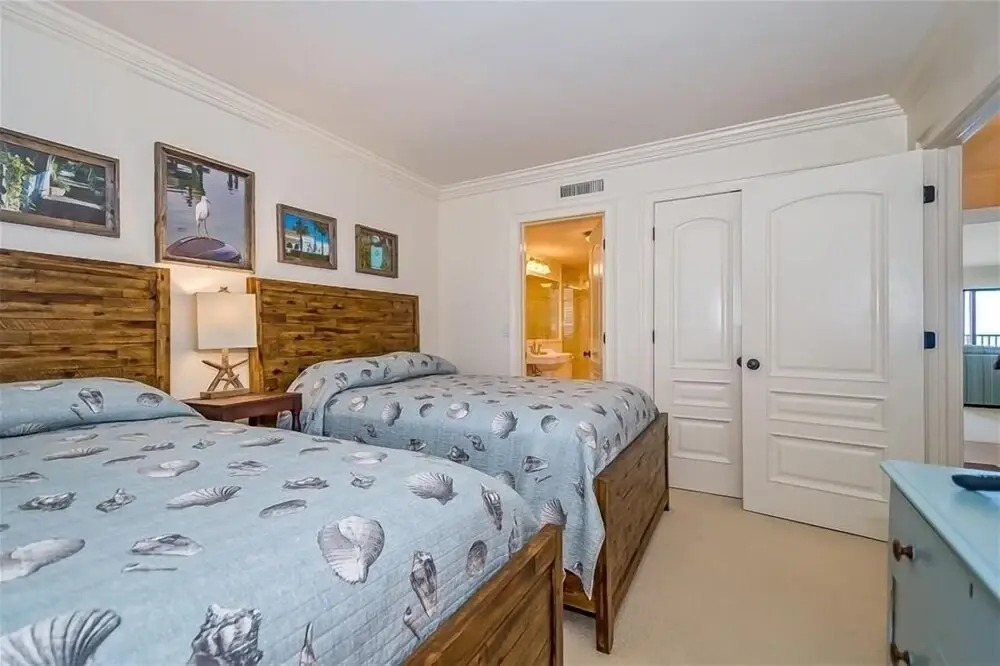 Sea Oats 217 2 Bedroom Home by RedAwning