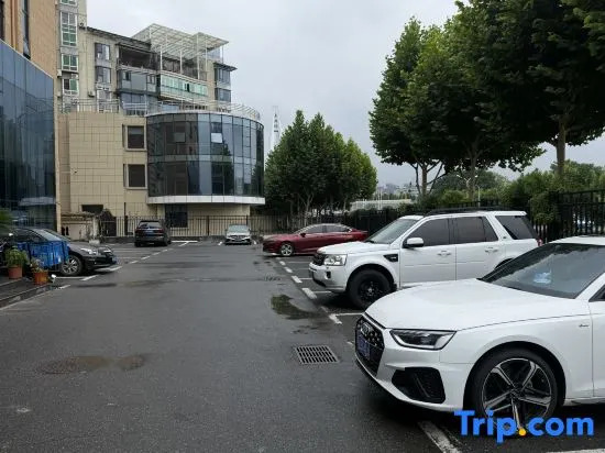 New Beacon Hotel (Wuhan Hanyang International Expo Center ,Qintai Grand Theatre)
