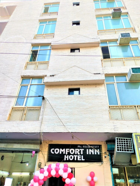 Comfort Inn Hotel.Near MayurVihar Metro1