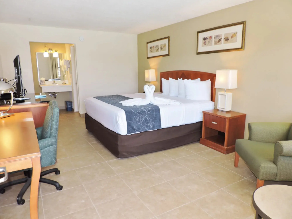 Seasons Florida Resort